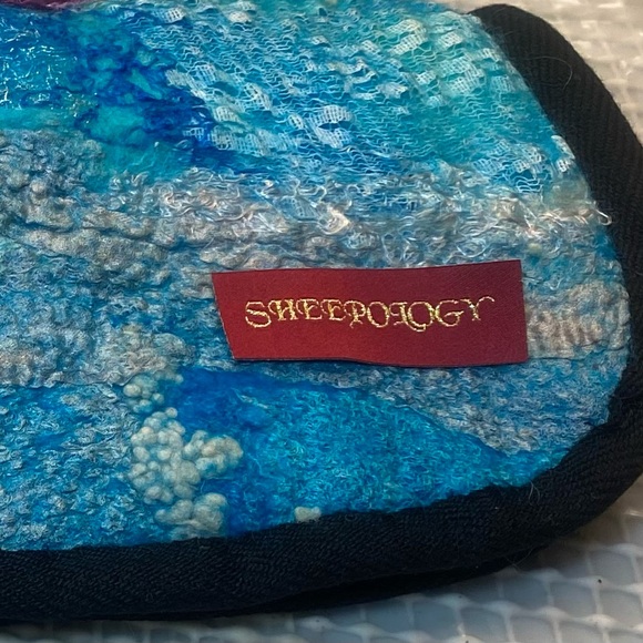 Nuno Felted wool & silk dog coat - Picture 3 of 6